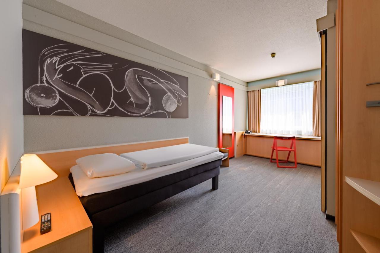 Single Room,1257943390:JPEG